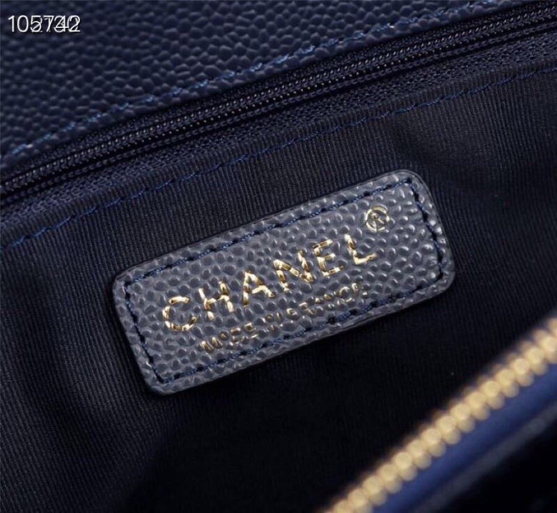 Ch**el shopping bags